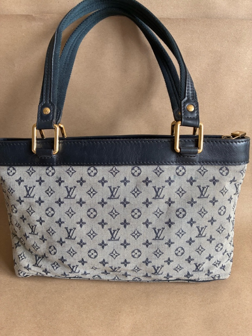 Louis Vuitton Blue Monogram Lin Lucille PM Bag - Picture 2 of 15